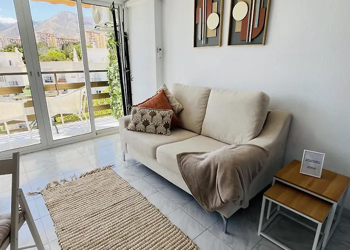 Benalmadena Beachside Sunshine Flat